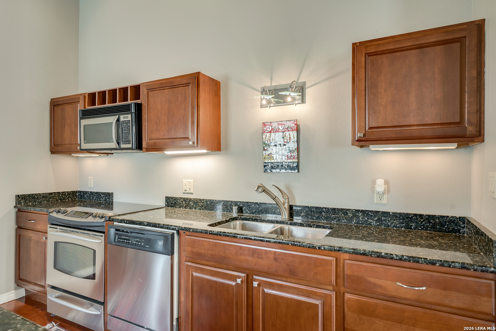 214 E Travis San Antonio TX 78205