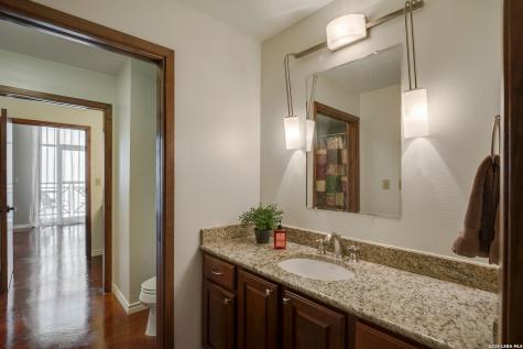 214 E Travis San Antonio TX 78205