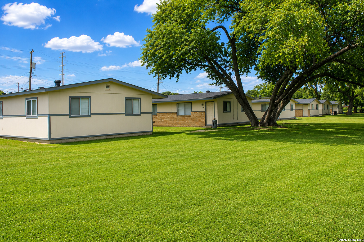 144 W Villaret Boulevard San Antonio TX 78221