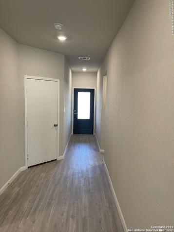 10538 Borlaug Street Converse TX 78109
