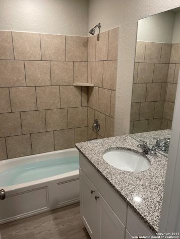 10538 Borlaug Street Converse TX 78109
