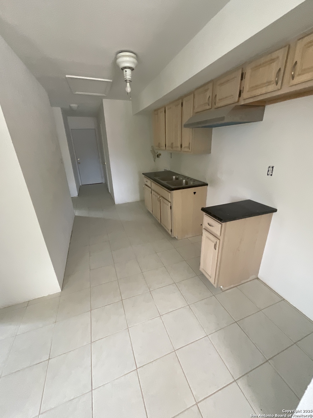 1218 Gardina San Antonio TX 78201