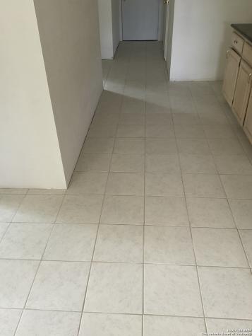 1218 Gardina San Antonio TX 78201