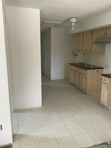 1218 Gardina San Antonio TX 78201