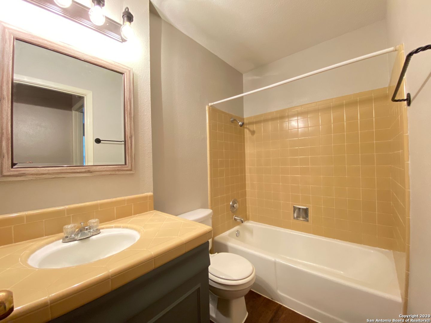 6718 N Forest Bend San Antonio TX 78240