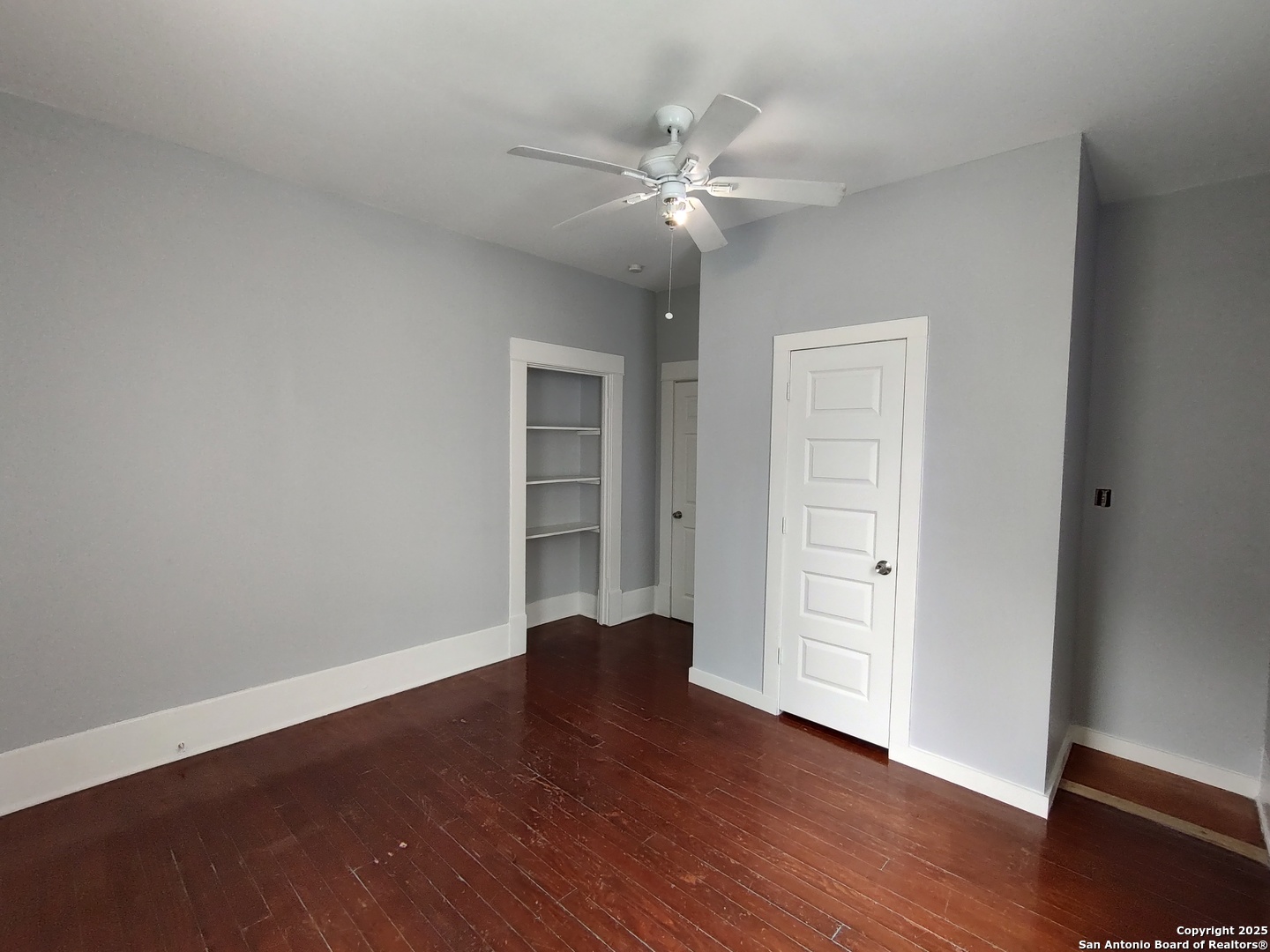 826 W Russell San Antonio TX 78212