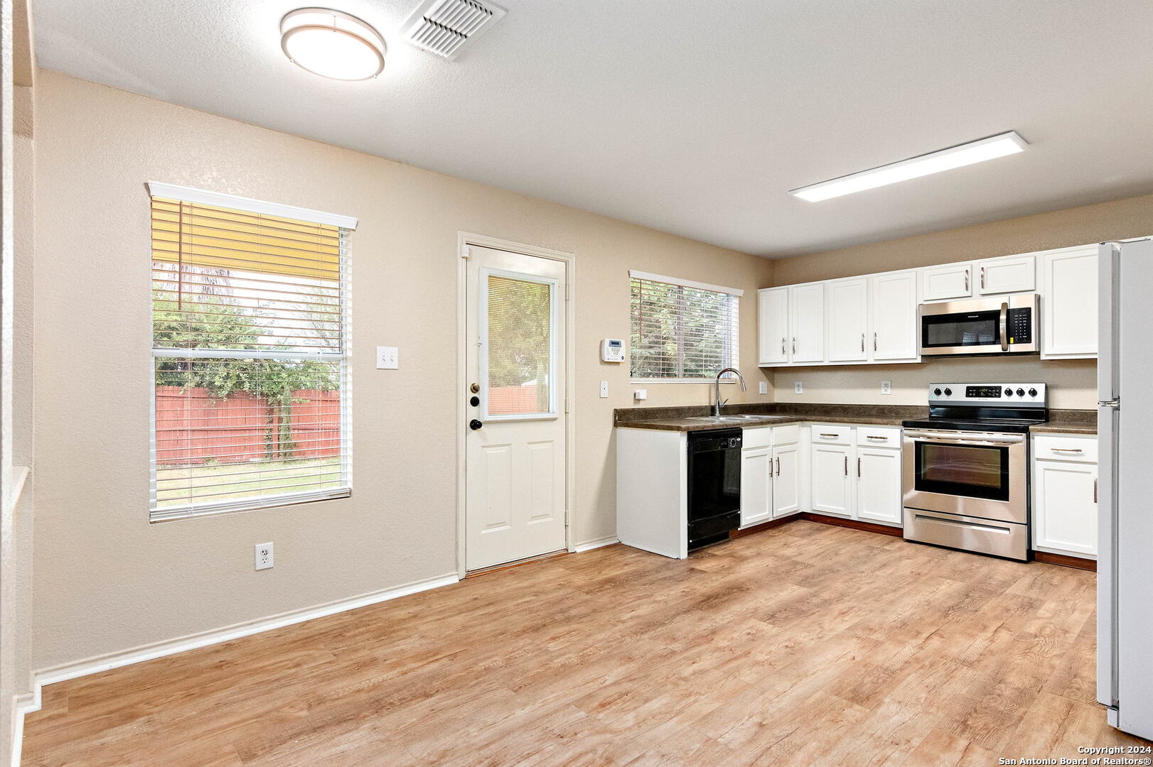 216 Willow Crest Cibolo TX 78108