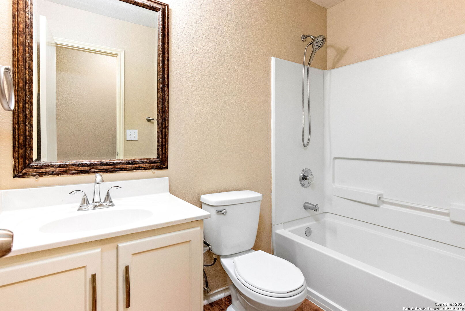216 Willow Crest Cibolo TX 78108