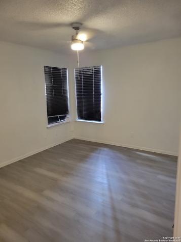 5218 Bluff San Antonio TX 78228