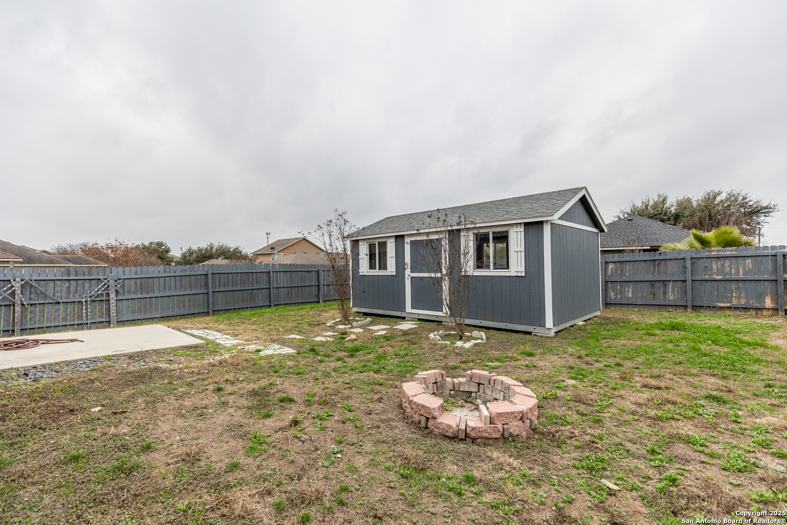 2319 Salmon Creek Converse TX 78109