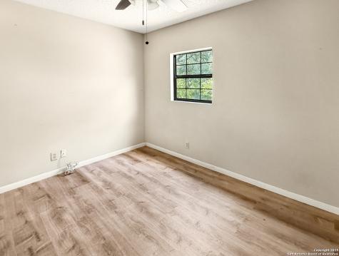 9383 Village Lance San Antonio TX 78250