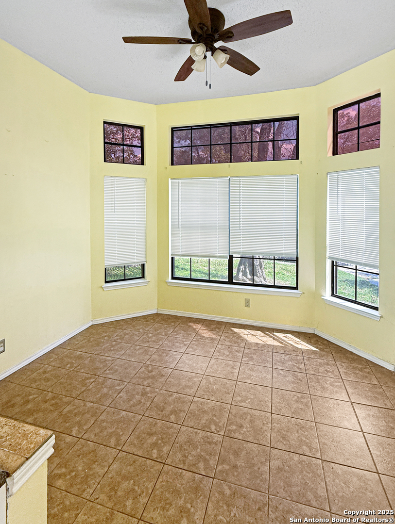 9383 Village Lance San Antonio TX 78250