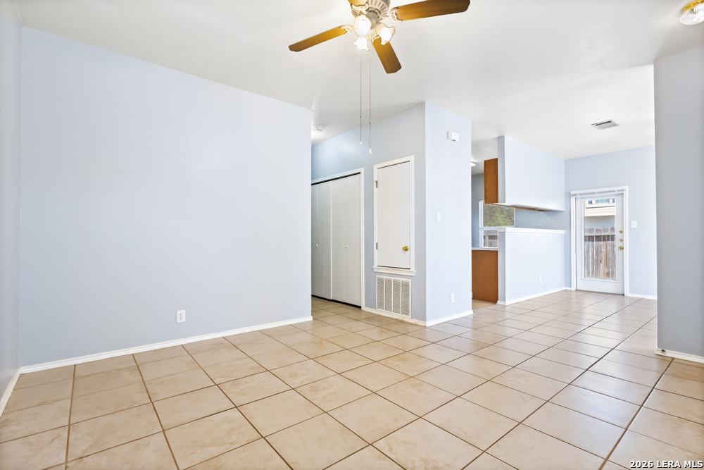2735 Crown Hollow San Antonio TX 78251