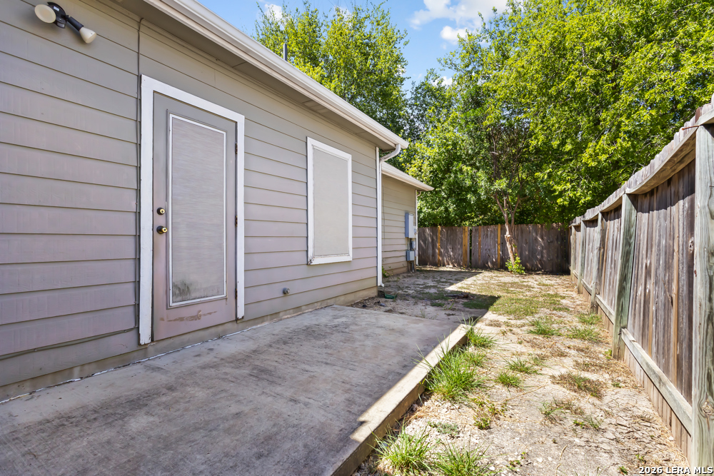 2735 Crown Hollow San Antonio TX 78251