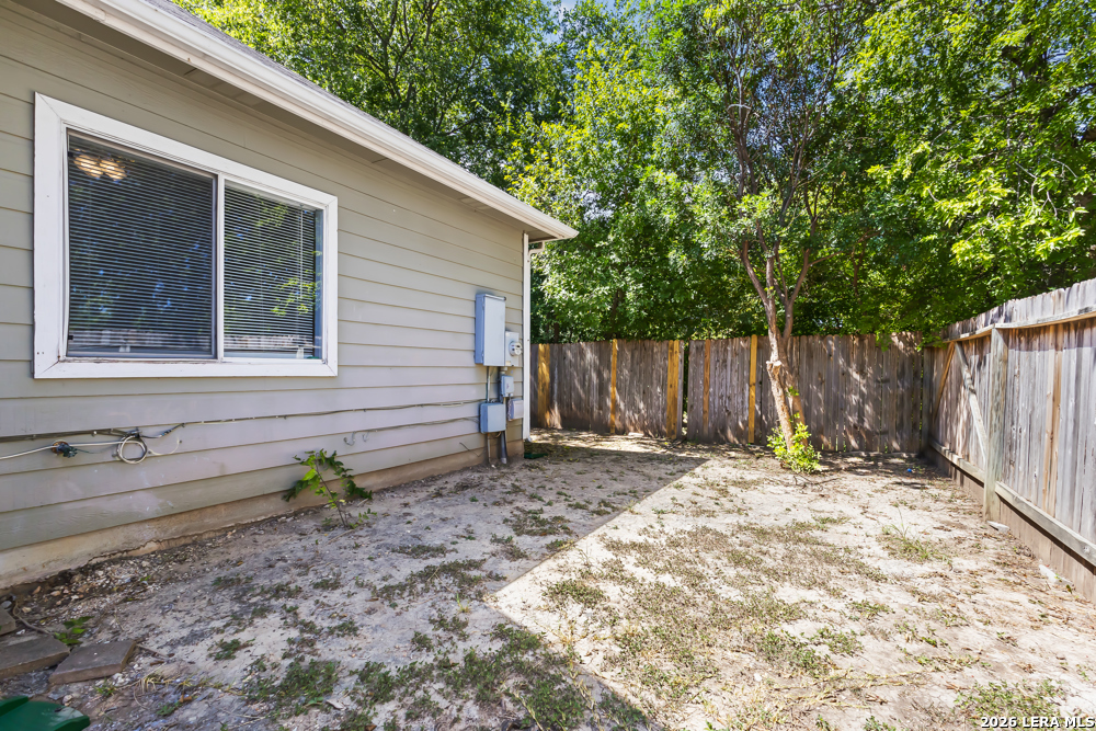 2735 Crown Hollow San Antonio TX 78251