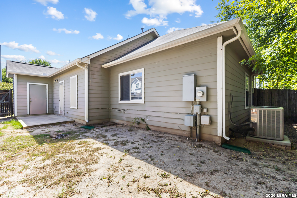 2735 Crown Hollow San Antonio TX 78251