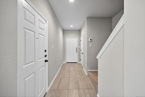 4110 Swans Landing San Antonio TX 78217