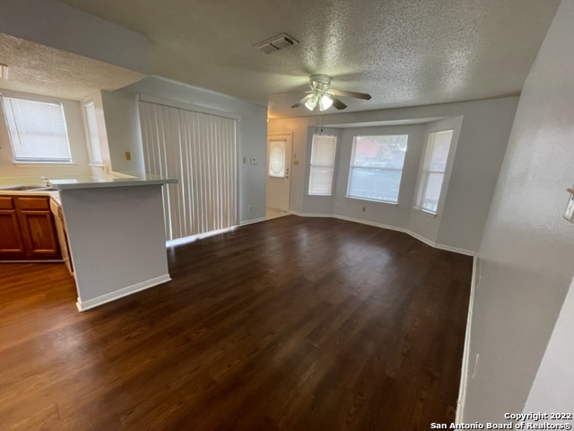 6302 Bostonian San Antonio TX 78218