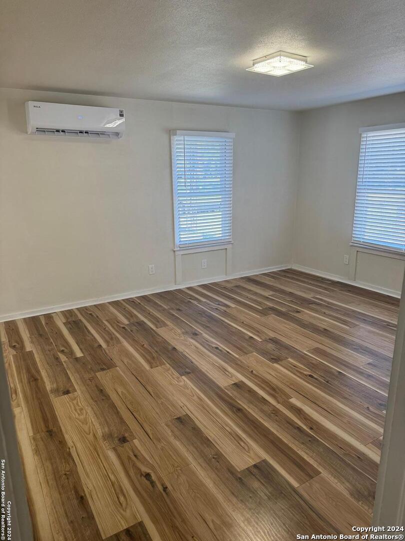 922 Mcilvaine San Antonio TX 78201