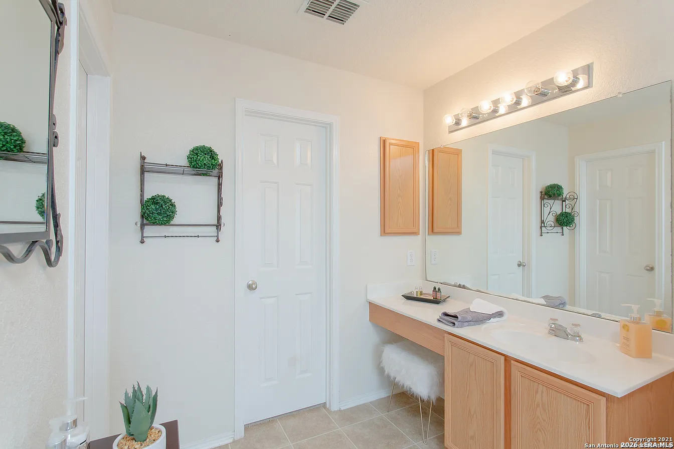 4014 Miho San Antonio TX 78223