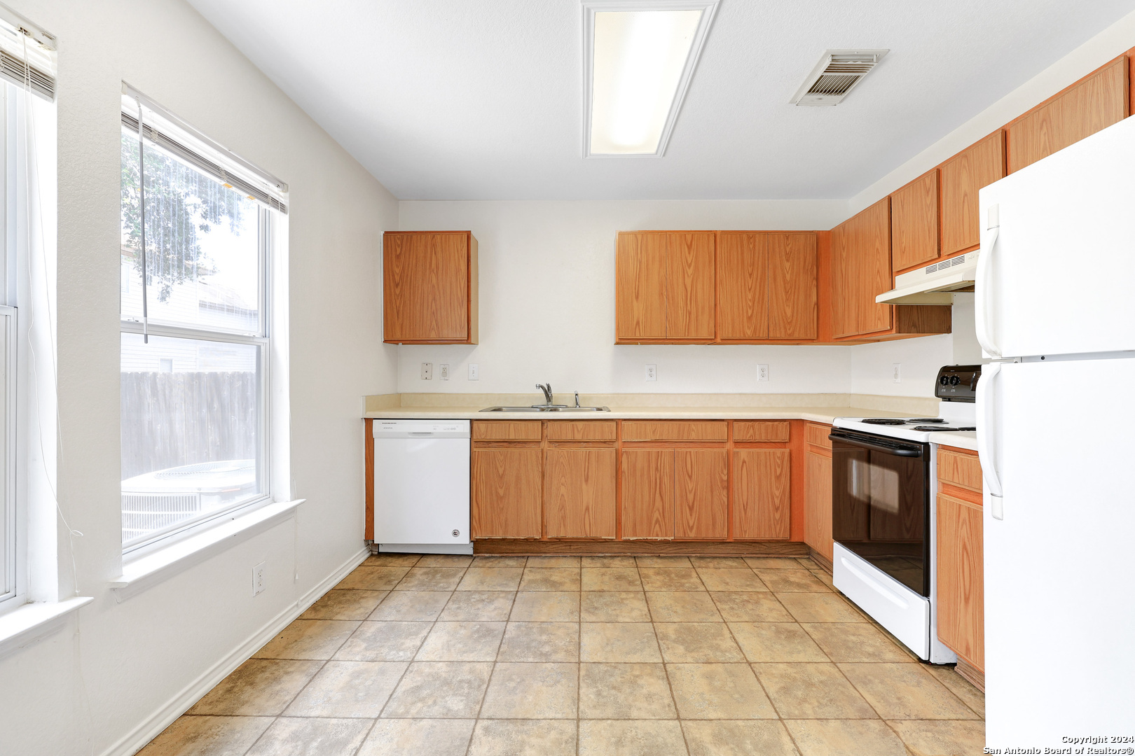 10106 Amber Flora Drive San Antonio TX 78251