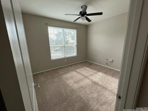 10811 Yaupon Holly Helotes TX 78023
