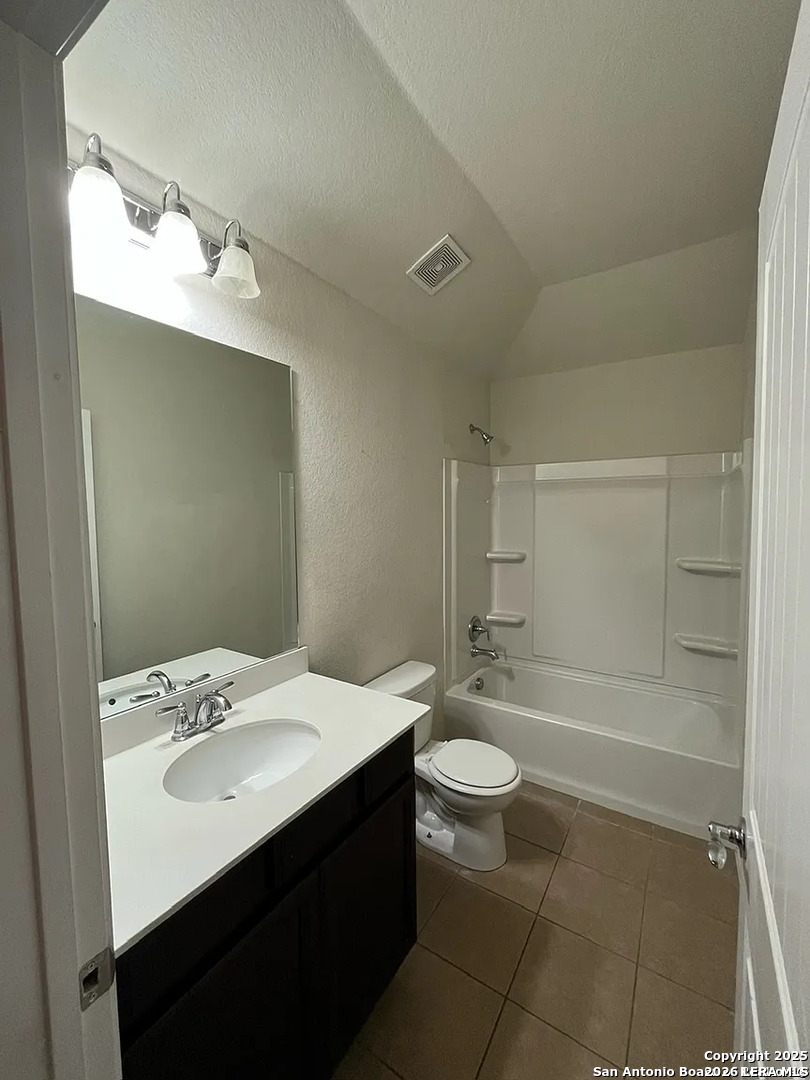 10811 Yaupon Holly Helotes TX 78023
