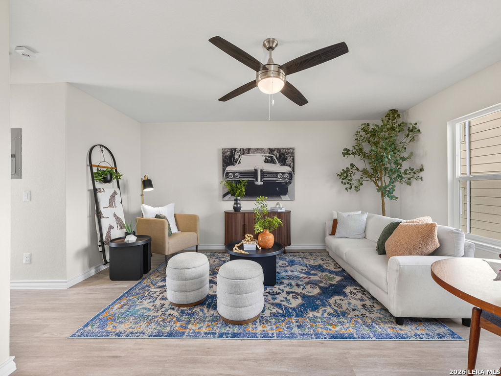 310 W Evergreen Street San Antonio TX 78212