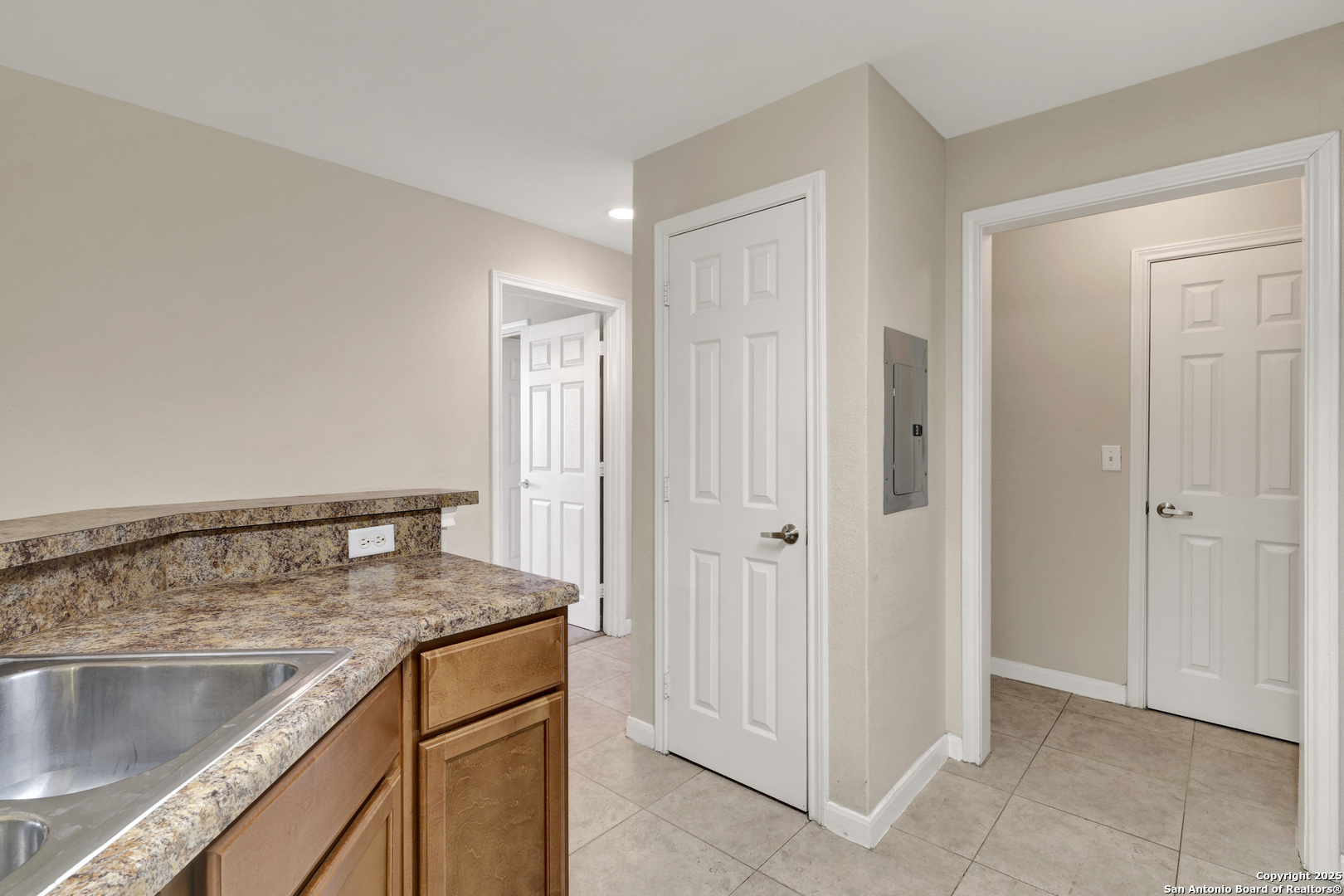 7323 Snowden Road San Antonio TX 78240