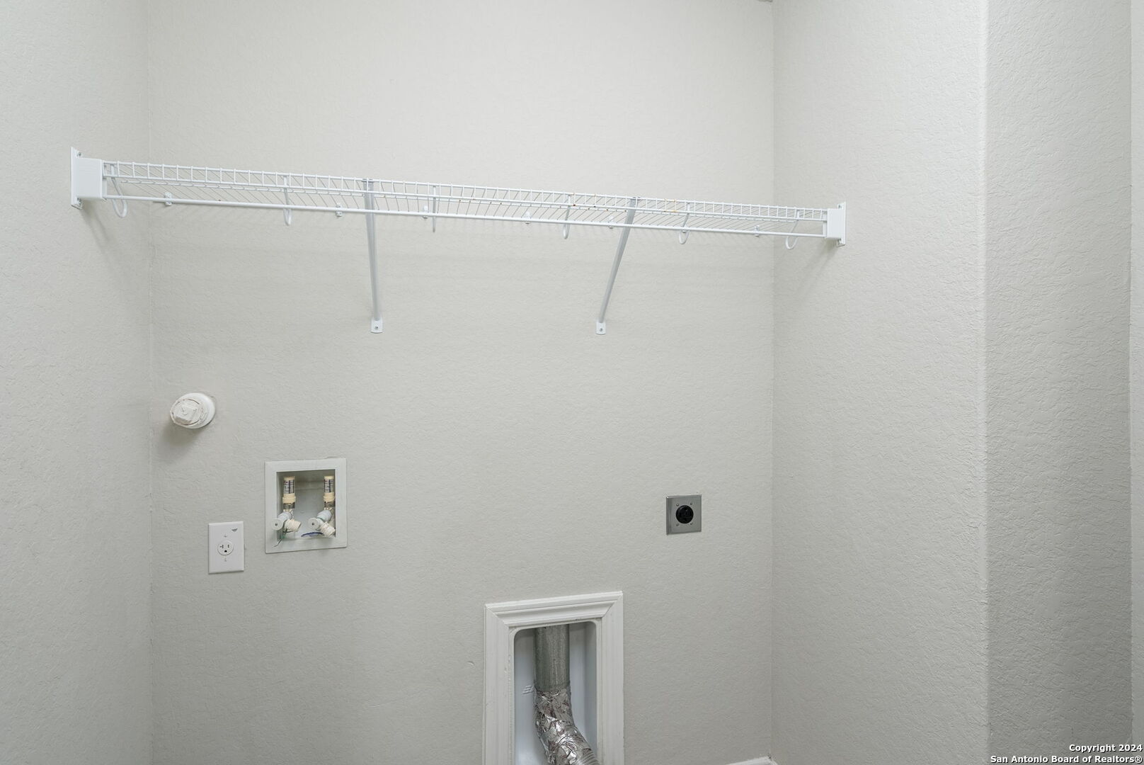 140 Hunters Spring San Antonio TX 78253