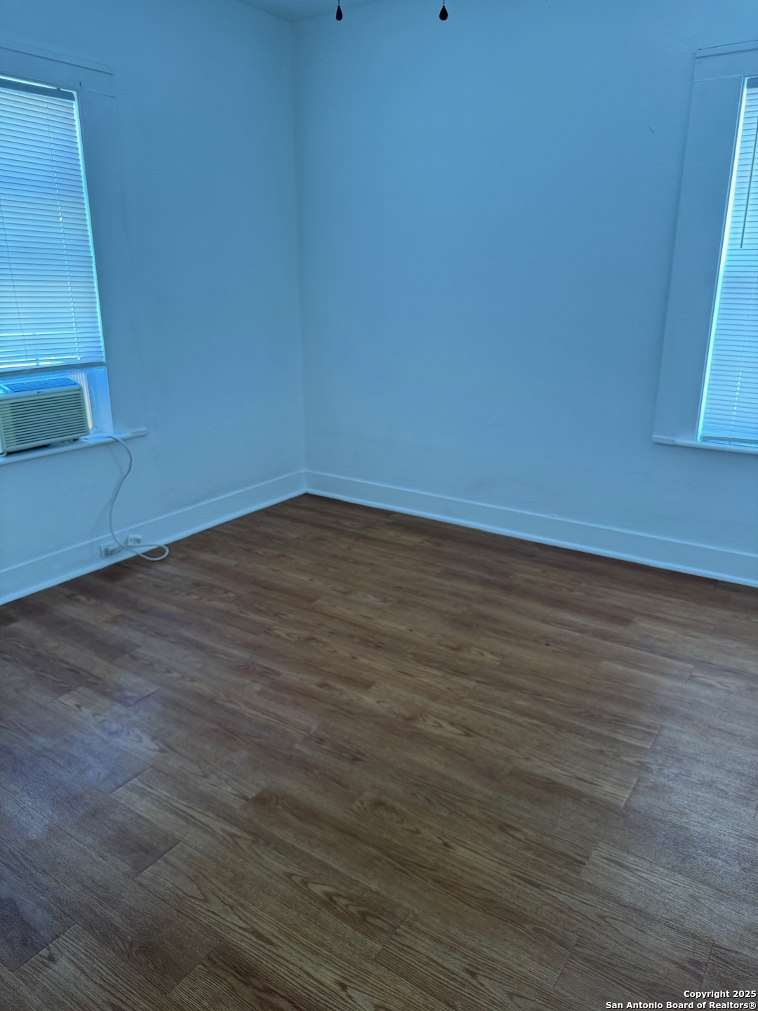 1930 W Hermosa San Antonio TX 78201