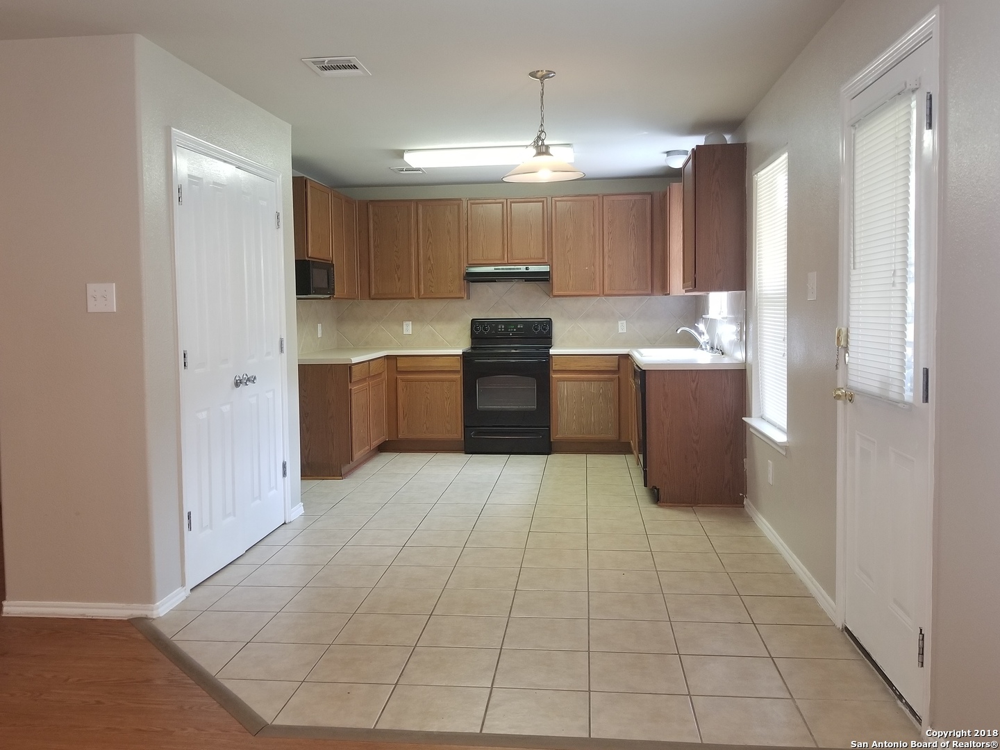 5123 Fountain Hill San Antonio TX 78244