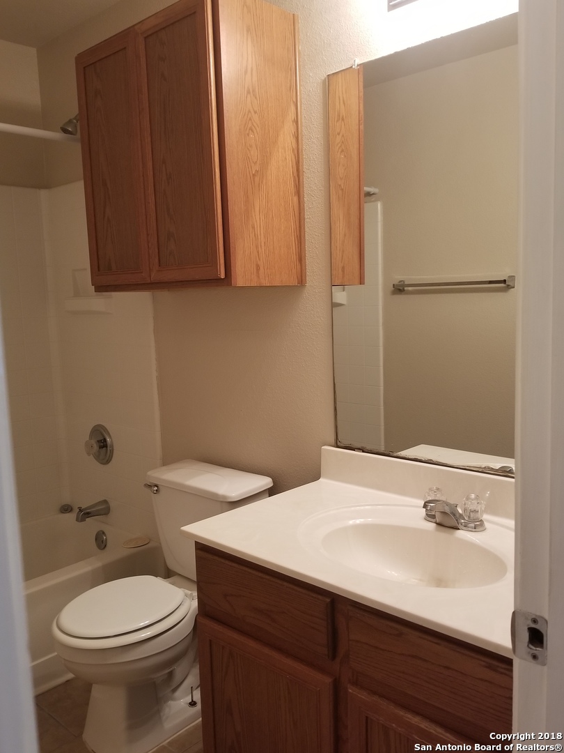 5123 Fountain Hill San Antonio TX 78244