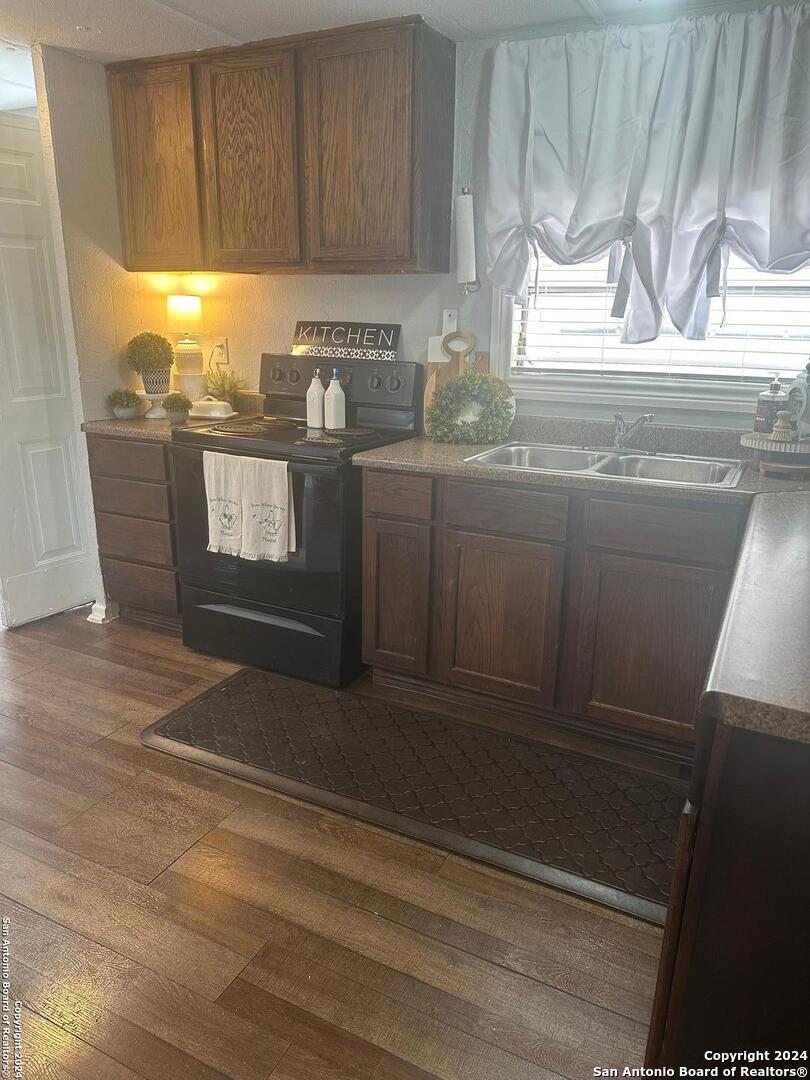 907 Evergreen Jourdanton TX 78026