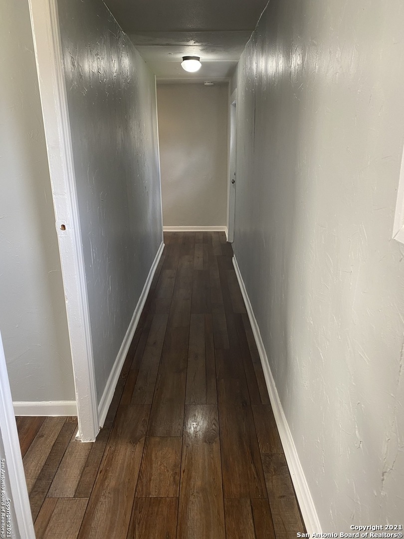 907 Evergreen Jourdanton TX 78026
