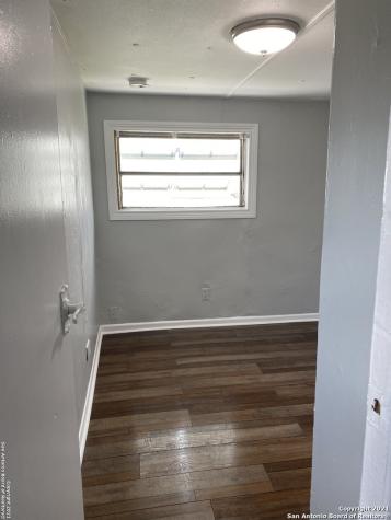 907 Evergreen Jourdanton TX 78026