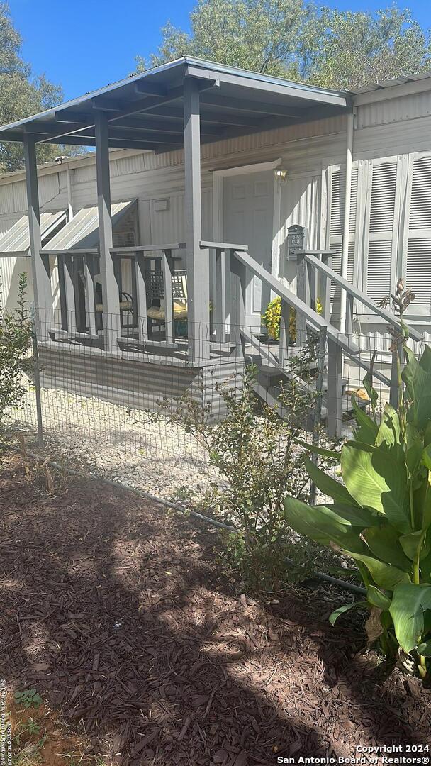 907 Evergreen Jourdanton TX 78026