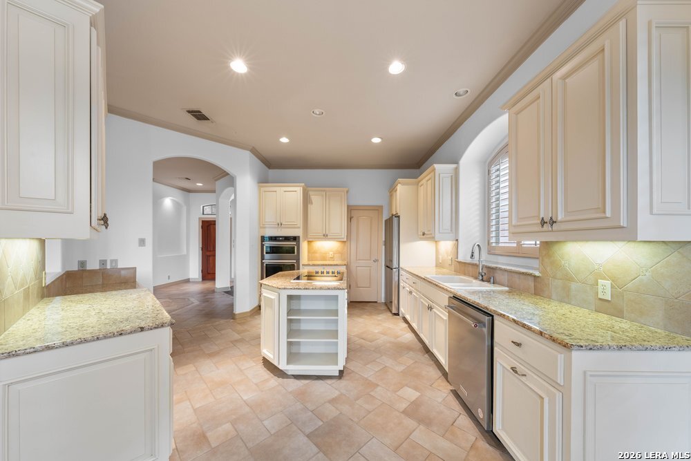 131 Westcourt Lane San Antonio TX 78257