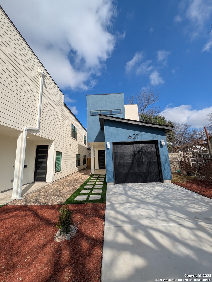 627 Essex Street San Antonio TX 78210