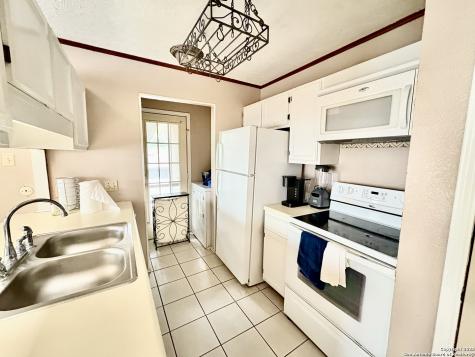 8633 Datapoint Drive San Antonio TX 78229
