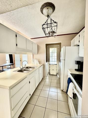 8633 Datapoint Drive San Antonio TX 78229