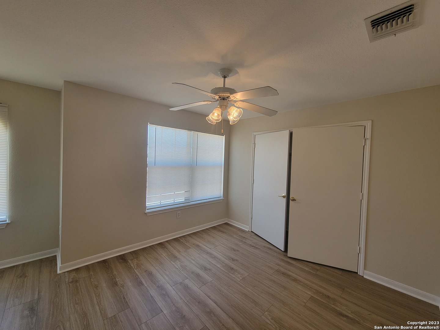 10527 Hunters Pond San Antonio TX 78224