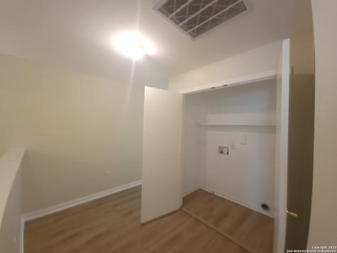 10527 Hunters Pond San Antonio TX 78224