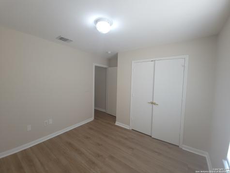 10527 Hunters Pond San Antonio TX 78224