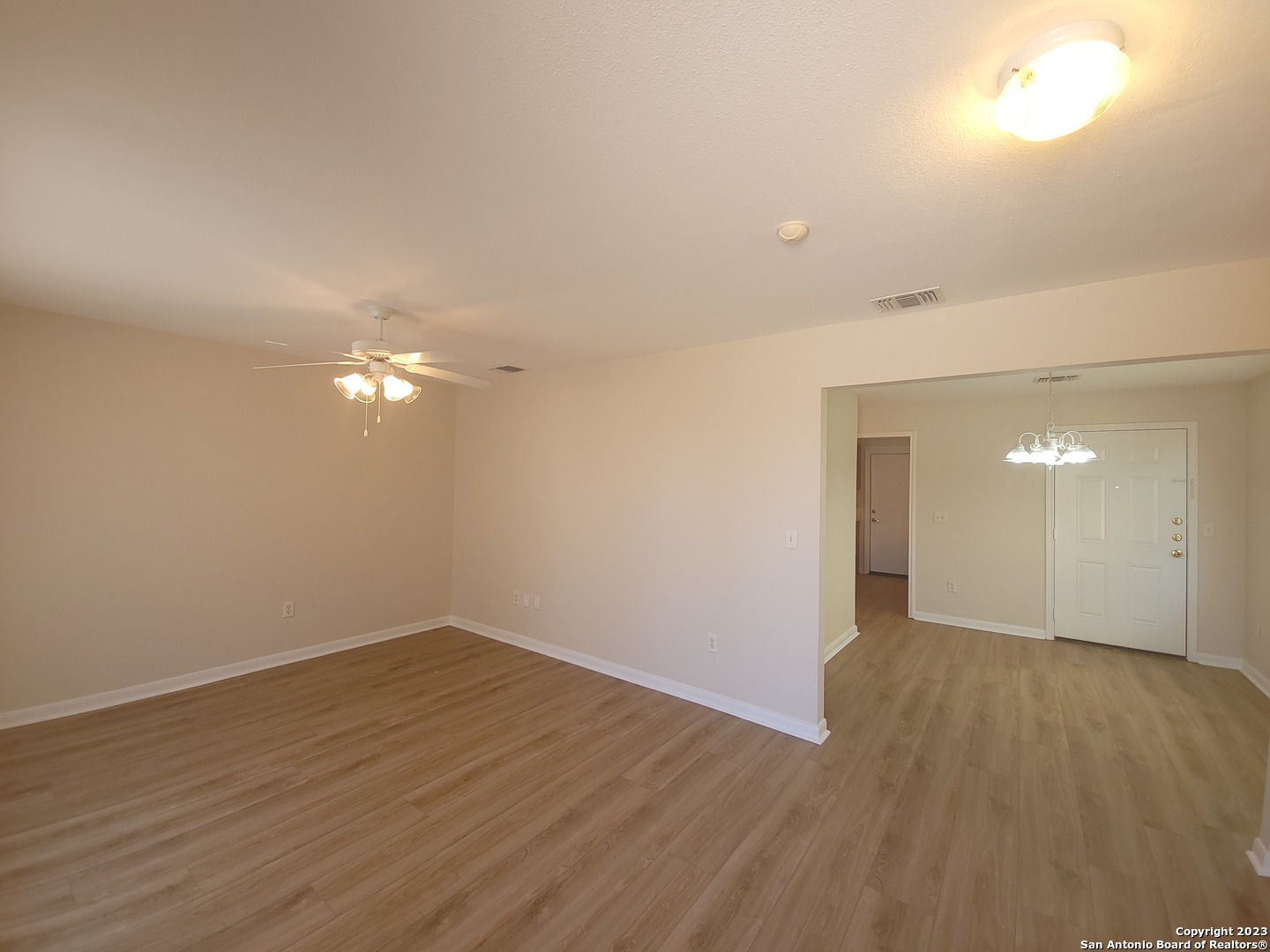 10527 Hunters Pond San Antonio TX 78224