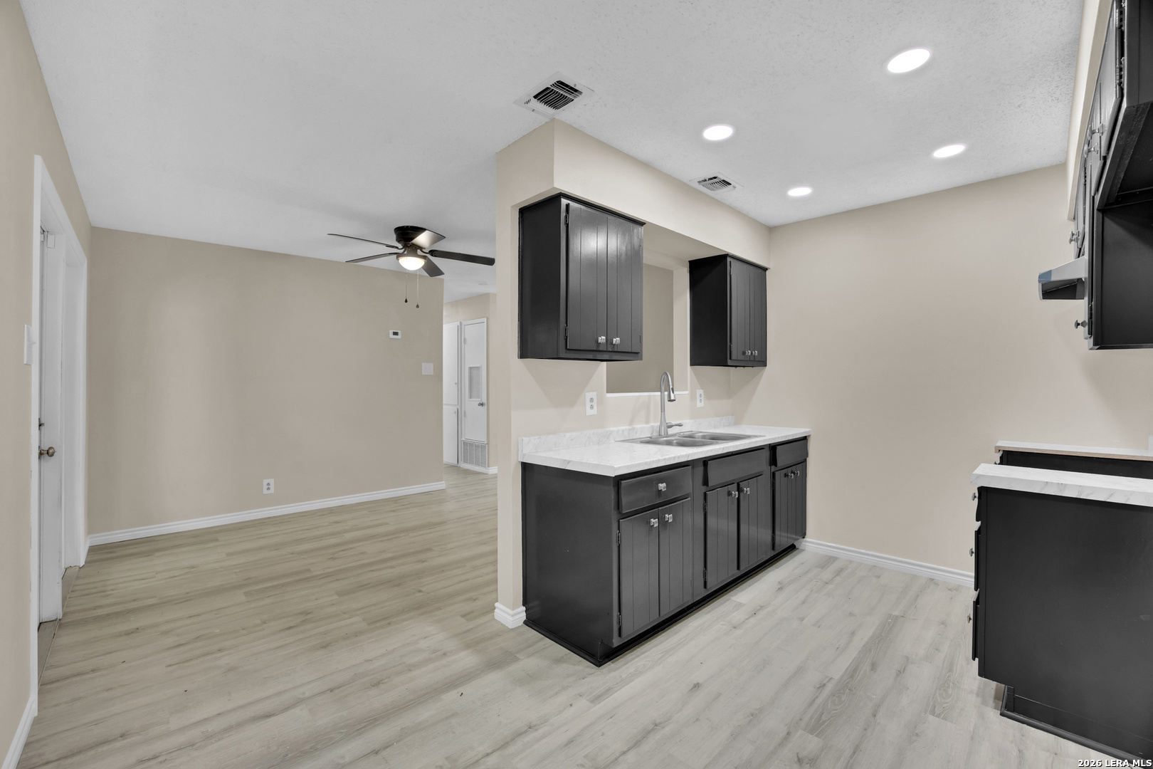 4351 Sun Gate Street San Antonio TX 78217