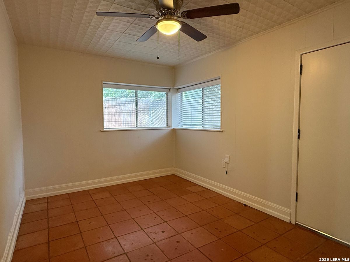 1910 Mckinley Avenue San Antonio TX 78210