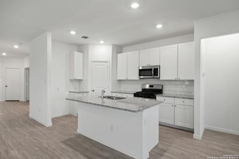 9105 Navarro Vista Seguin TX 78155