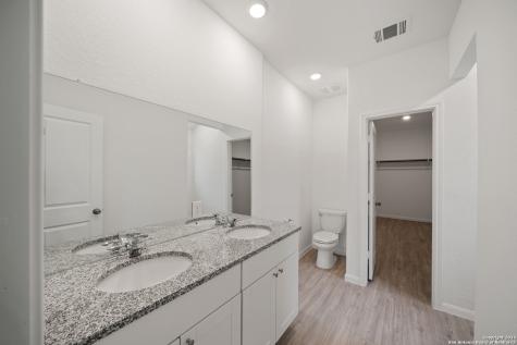 9105 Navarro Vista Seguin TX 78155