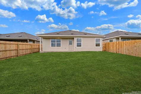 9105 Navarro Vista Seguin TX 78155